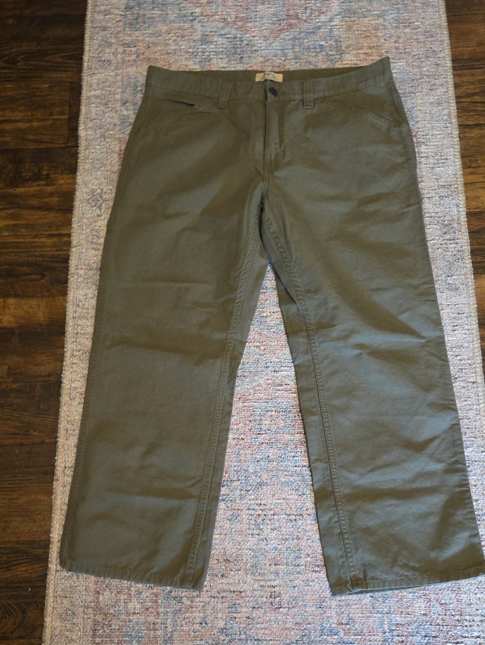 Men's Olive Cargo Pants - Classic Straight Fit